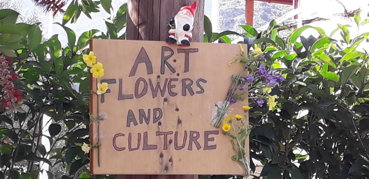 Art Flowers And Culture Mystras Exterior photo